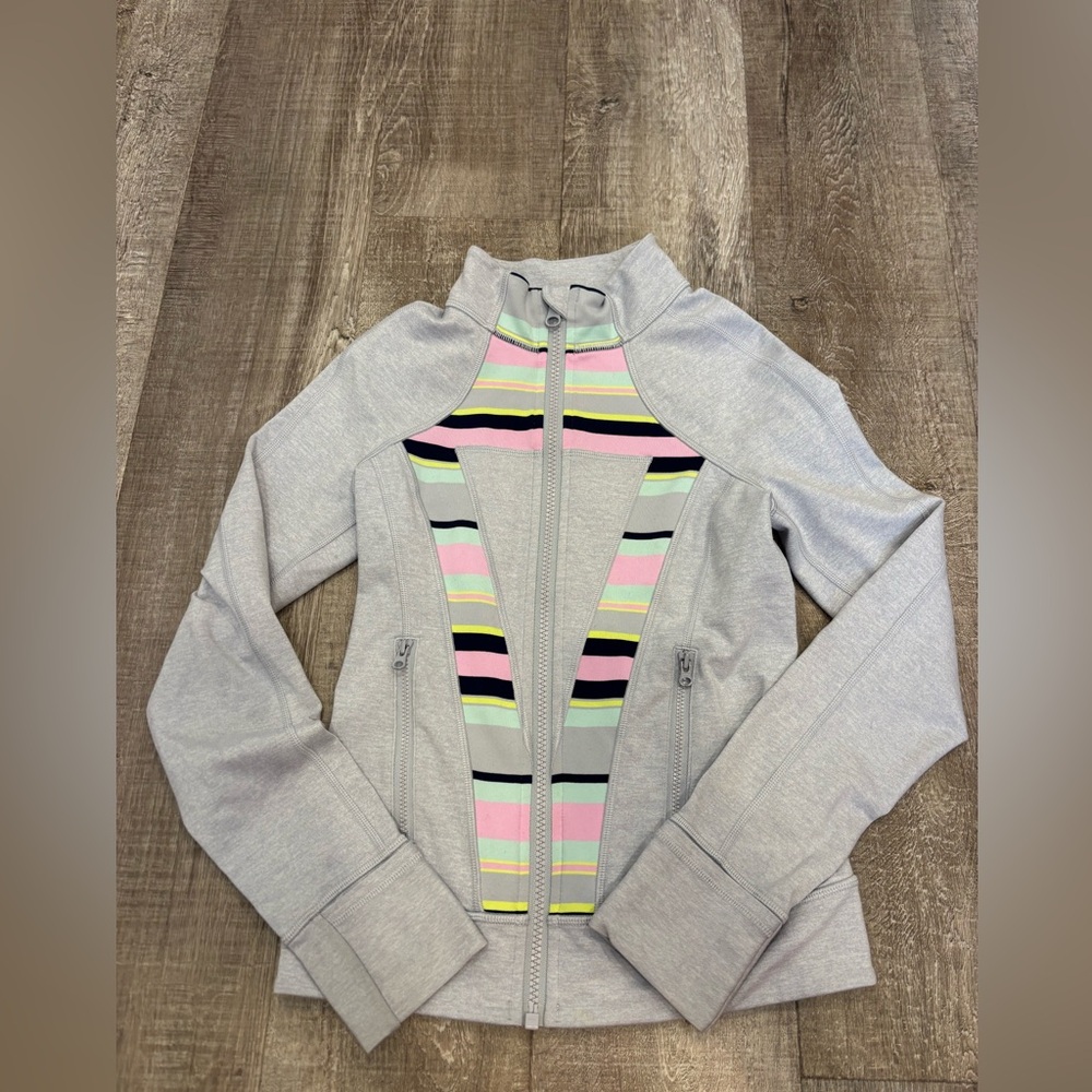 Ivivva Light Gray Sweater With Colourful Logo